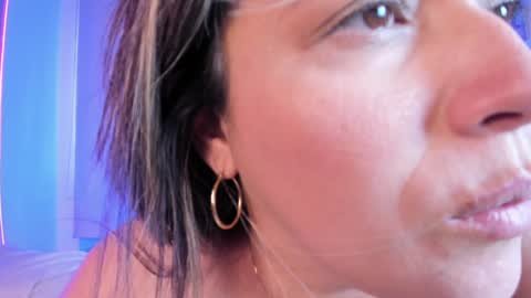 Susan  Everyday From 0530 to 1430 Col Time online show from January 21, 4:58 pm