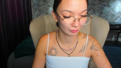 susannjohnson online show from April 9, 6:19 am