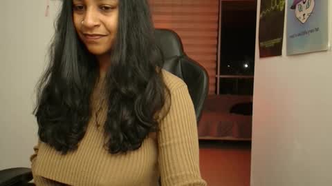 Susan Rhodes online show from October 18, 6:26 am