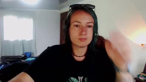 Susi online show from March 18, 9:51 pm