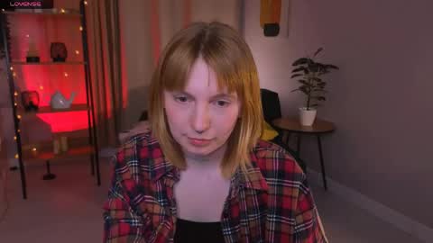 SUSIE 3 online show from April 22, 9:49 pm