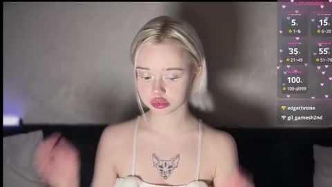 Sue online show from October 19, 5:57 pm