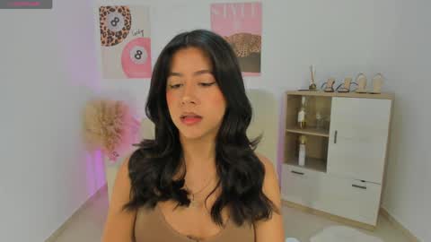 Sussan Monroe online show from April 22, 8:17 am