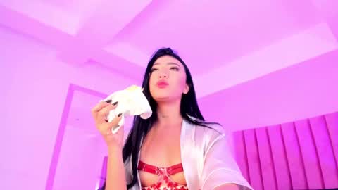 Sussan Nicole  online show from October 27, 1:04 pm