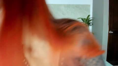 Snapshot of sussanmilf_ chatting on February 14, 11:10 am sussanmilf  online show from February 14, 11:10 am