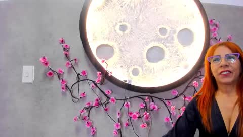 Snapshot of sussanmilf_ chatting on September 22, 11:23 am sussanmilf  online show from September 22, 11:23 am