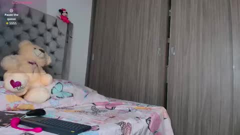 Andrea online show from October 17, 10:23 pm