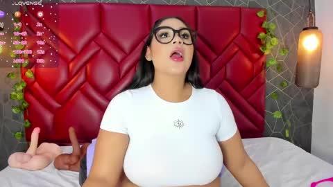 Snapshot of sussierogers chatting on March 4, 12:22 pm SussieRogers online show from March 4, 12:22 pm