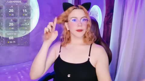 Snapshot of sussiestrawberry chatting on November 26, 10:16 am Sussie online show from November 26, 10:16 am