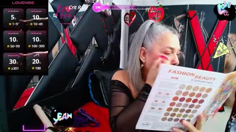 Snapshot of sussy_perez_ chatting on March 5, 4:02 am Sussy online show from March 5, 4:02 am