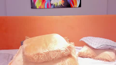 Snapshot of sussy_sweet4u chatting on January 24, 2:08 pm sussy_sweet4u online show from January 24, 2:08 pm