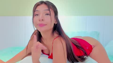 Snapshot of sussy_sweet4u chatting on January 30, 12:06 pm sussy_sweet4u online show from January 30, 12:06 pm