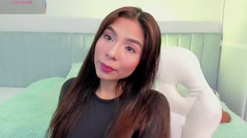 Snapshot of sussy_sweet4u chatting on September 9, 10:15 am sussy_sweet4u online show from September 9, 10:15 am