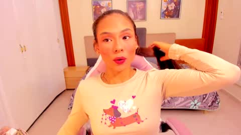 Snapshot of sussy_sweet4u chatting on September 21, 8:27 am sussy_sweet4u online show from September 21, 8:27 am