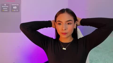 Snapshot of sussy_sweet4u chatting on October 12, 7:07 am sussy_sweet4u online show from October 12, 7:07 am