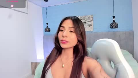 Snapshot of sussy_sweet4u chatting on July 23, 9:29 am sussy_sweet4u online show from July 23, 9:29 am
