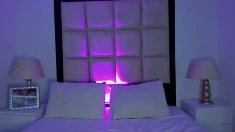 sussyfoxx_ online show from April 9, 3:06 am