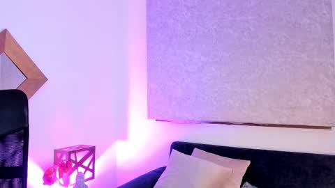 Susuya  online show from October 2, 5:42 pm