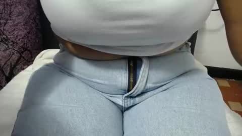 Snapshot of susy_perverttt chatting on June 25, 5:28 pm susy_perverttt online show from June 25, 5:28 pm