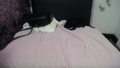 Snapshot of susy_perverttt chatting on July 4, 3:29 pm susy_perverttt online show from July 4, 3:29 pm