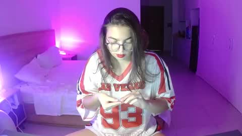 susyli online show from October 26, 4:02 pm