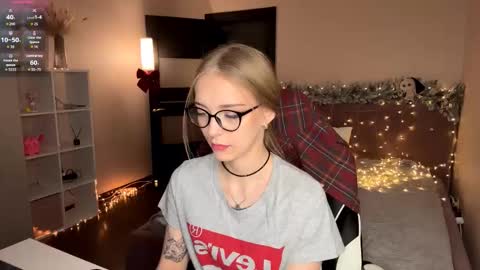 Jessica online show from January 18, 7:50 pm