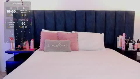 susyy online show from October 2, 3:35 am