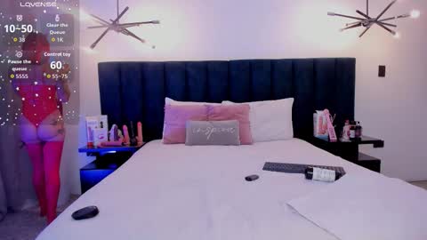 susyy online show from October 23, 4:01 am