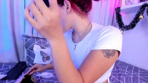 susyy online show from December 4, 7:44 pm