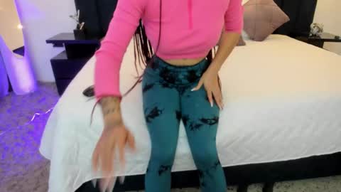 susyy online show from February 15, 3:36 am