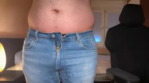 sutlac90 online show from October 31, 3:46 pm