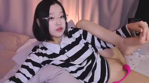 Snapshot of suuuaaa chatting on February 26, 9:41 am Sua online show from February 26, 9:41 am