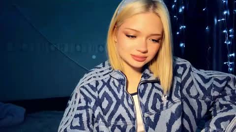 Stacy online show from March 18, 3:15 pm