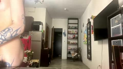 Suzanna online show from April 18, 7:58 pm