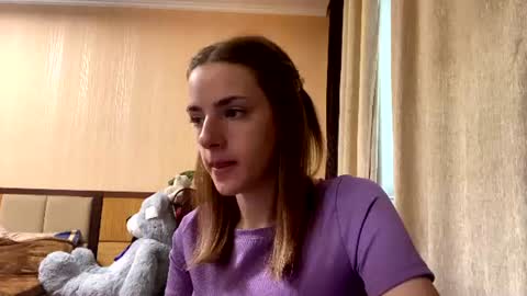 Snapshot of suzannetigerino chatting on July 15, 7:35 am Emila online show from July 15, 7:35 am