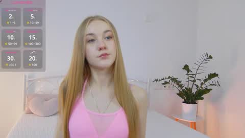 Suzi online show from October 3, 1:30 pm