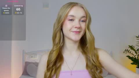 Suzi online show from November 15, 2:46 pm