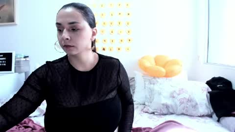 Suzy Amaya  online show from July 27, 6:26 pm