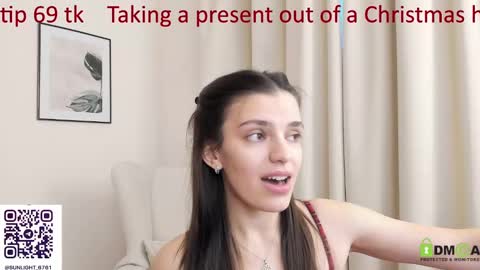 Suzy  next stream  Thursday Friday Saturday online show from December 25, 4:54 am