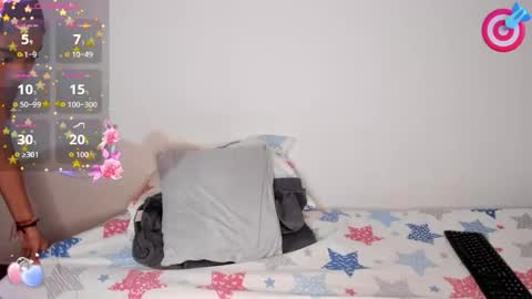 suzzann_rugg online show from November 11, 7:47 pm