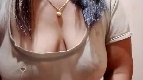 suzzie_hot online show from February 5, 9:41 pm