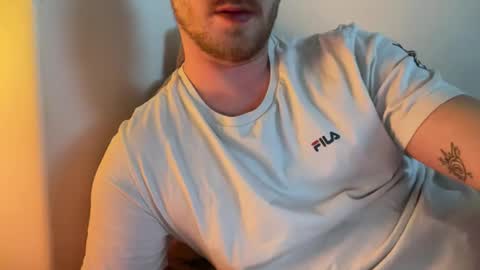 sven118189 online show from November 30, 2:54 pm