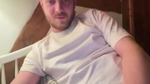 sven118189 online show from December 15, 11:31 pm