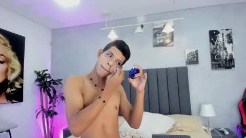 Sven online show from June 8, 7:36 pm