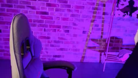 Eva online show from October 12, 5:06 am