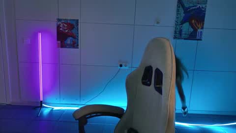 Eva online show from October 14, 9:10 am