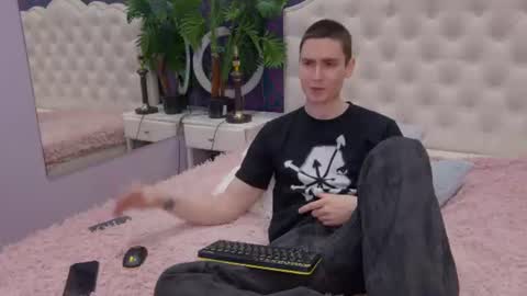 swag_owner online show from June 9, 1:34 pm