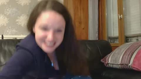 Snapshot of swallow39 chatting on October 22, 3:23 pm H3D0N15T5 online show from October 22, 3:23 pm