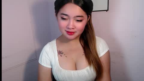 Jasmine online show from October 23, 11:42 am