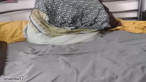 Snapshot of swanou87 chatting on October 21, 1:01 pm swanou87 online show from October 21, 1:01 pm